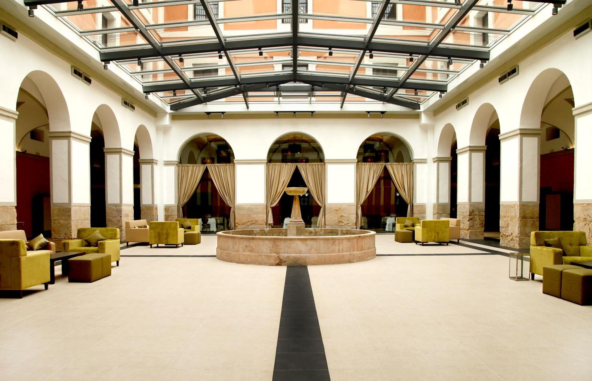 Hotel Spa Martin El Humano เซกอร์เบ ภายนอก รูปภาพ